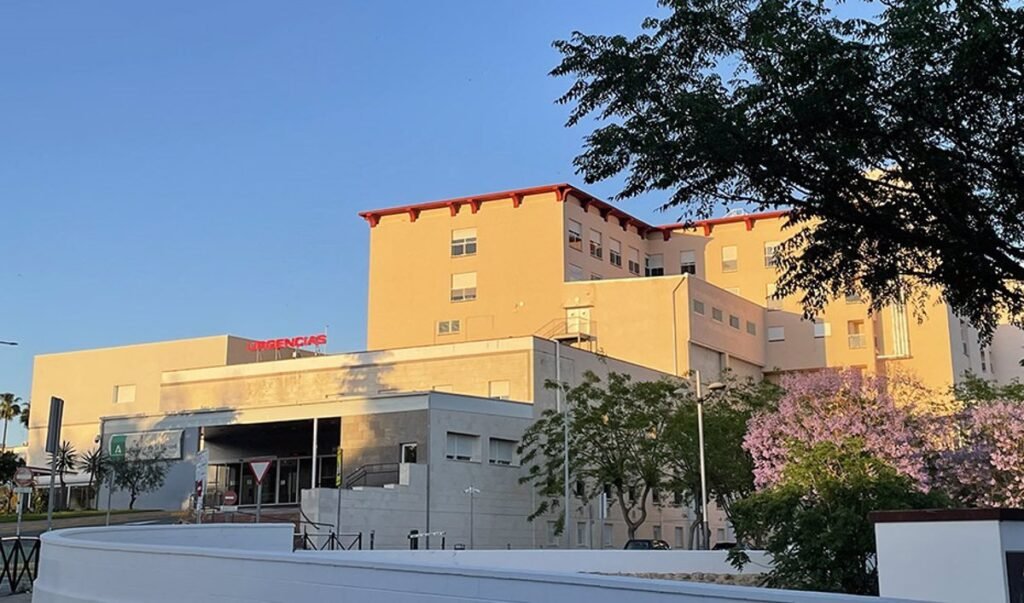 Dos-heridos-en-incendio-domestico-en-Badolatosa-evacuados-al-hospital.jpg