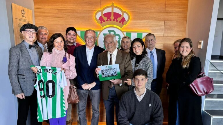 Homenaje-real-del-Betis-a-Jose-Ruiz-Mesa.jpg