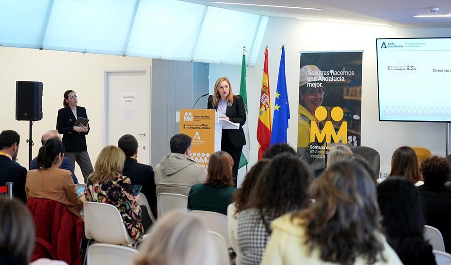 Las-mujeres-comparten-su-experiencia-en-industria-y-mineria-para.jpg