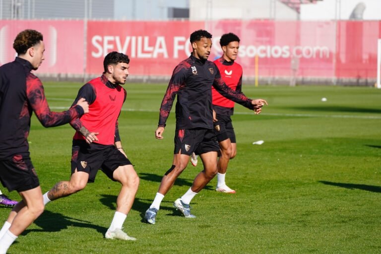 Entrenamiento-del-Sevilla-FC-en-preparacion-para-el-partido-contra.jpeg