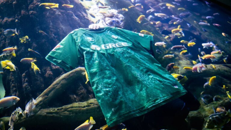 Real-Betis-crea-camisa-de-algas-en-campana-Sin-azul.jpg
