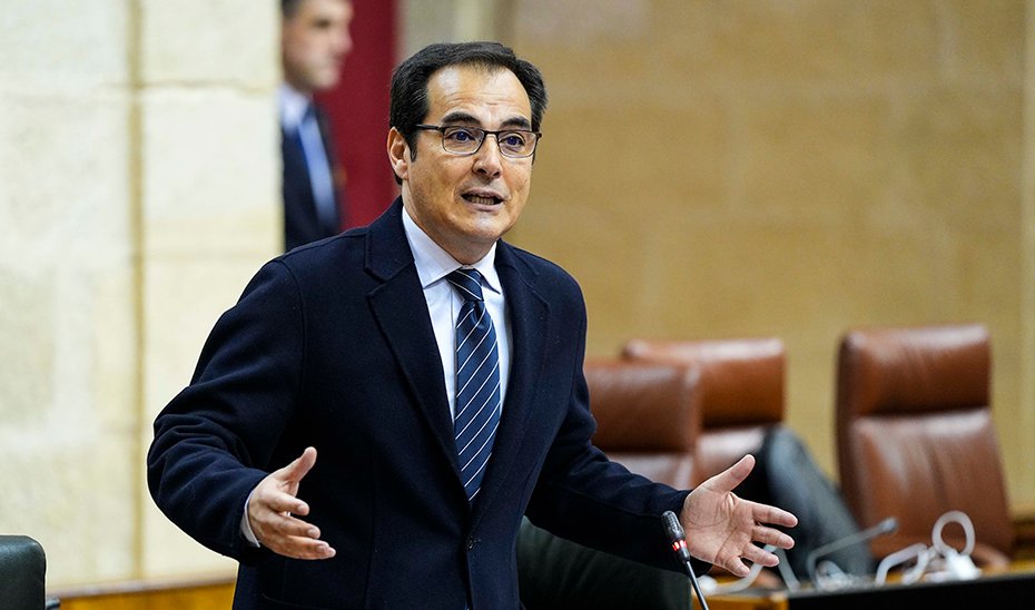 José Antonio Nieto interviene en el Pleno del Parlamento de Andalucía.