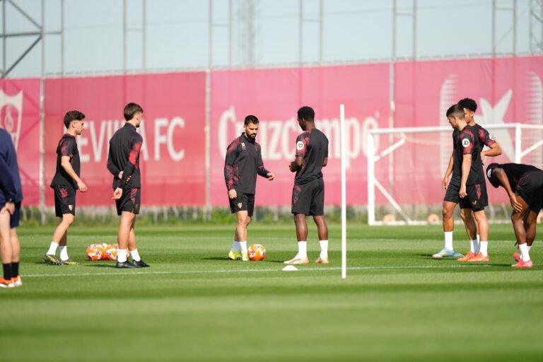 Ausencias-en-el-entrenamiento-de-Sevilla-FC-este-martes.jpeg