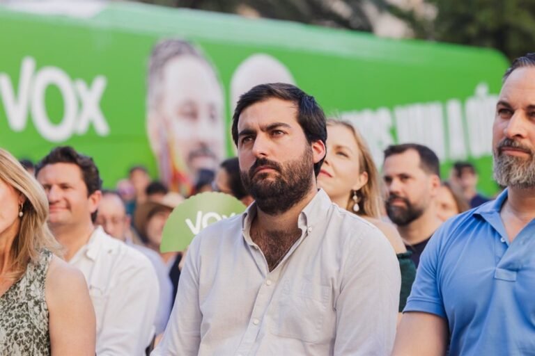 Vox-Sevilla-pide-revisar-subida-tarifaria-de-Aljarafesa-por-embalses.jpg