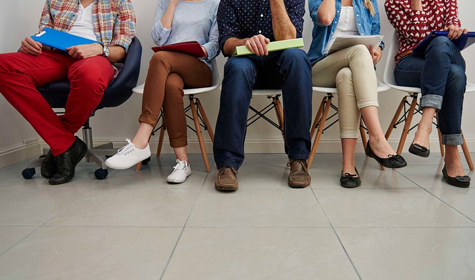 Aspirantes a trabajar en una empresa.