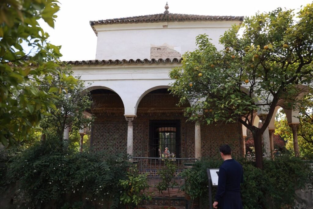 El-Ayuntamiento-de-Sevilla-defiende-la-gestion-del-Alcazar-y.jpg