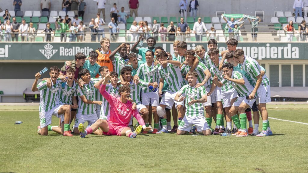El-Juvenil-Division-de-Honor-del-Betis-avanza-a-la.jpg