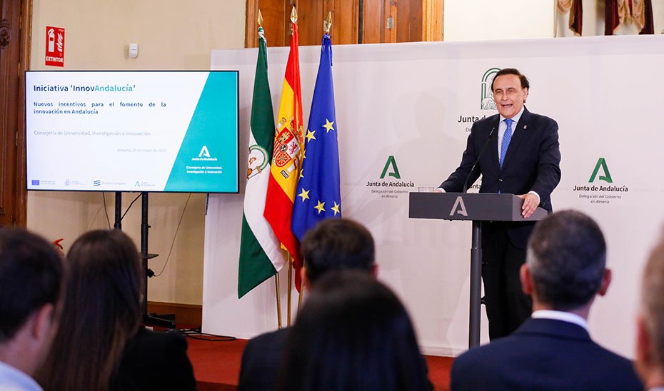 Villamandos ha presentado en Almería la iniciativa u0027InnovAndalucíau0027 para el fomento de la innovación y la tecnología.