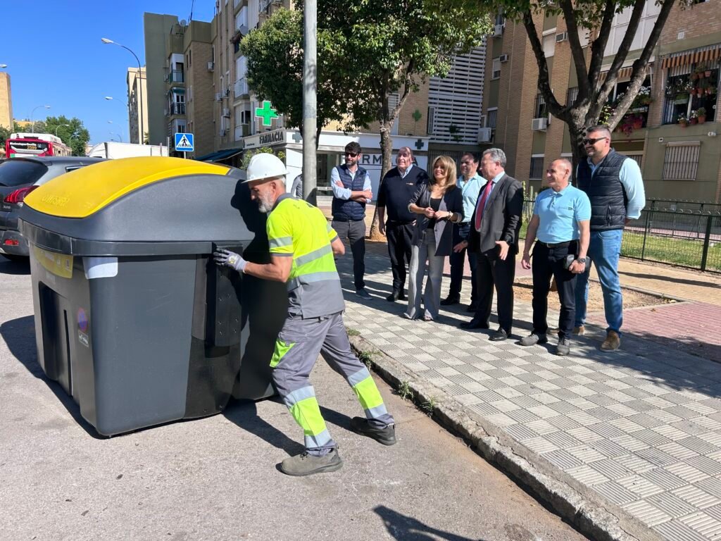 Lipasam-starts-total-renovation-of-Sevillas-containers-in-Pino-Montano.jpeg