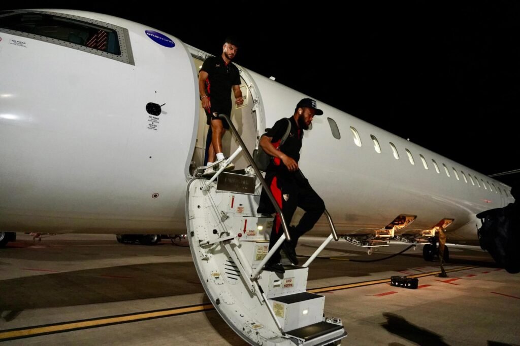 Llegada-del-Sevilla-FC-a-Villarreal.jpg