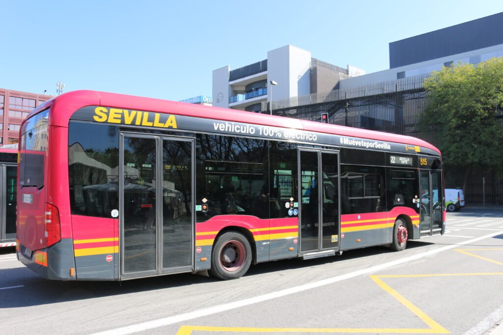 Tussam-restablecera-el-recorrido-habitual-de-lineas-de-transporte.jfif_.jpeg