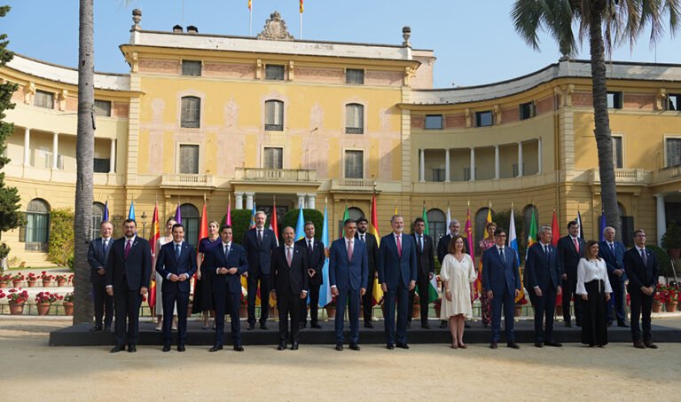 1749309640_Moreno-insiste-en-que-Andalucia-merece-una-financiacion-justa.jpg