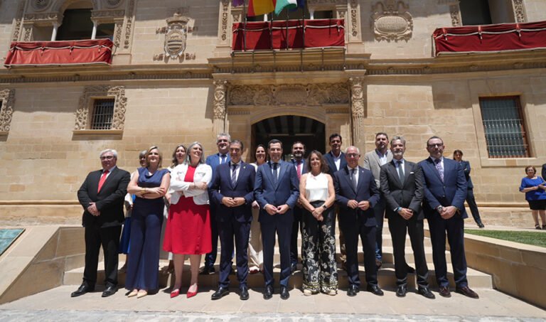 1751161383_Moreno-anuncia-un-centro-de-emprendimiento-en-Baeza-con-inversion.jpg