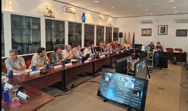 Un momento de la reunión del pleno del Consejo de Participación de Doñana, celebrada en El Acebuche.