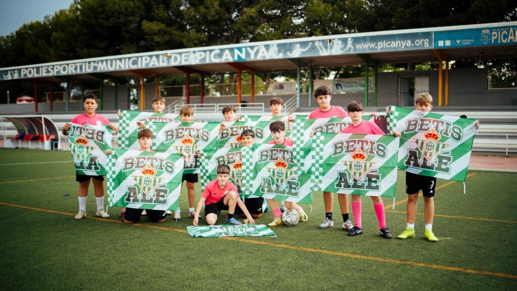 El-Real-Betis-muestra-su-apoyo-a-la-zona-afectada.jpg