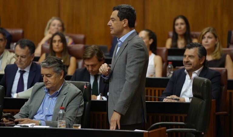1752246973_Moreno-critica-embarrar-debate-parlamentario-y-pide-mantener-a-Andalucia.jpg
