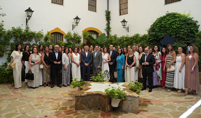 1753181242_El-presidente-de-la-Junta-destaca-el-papel-crucial-de.jpg