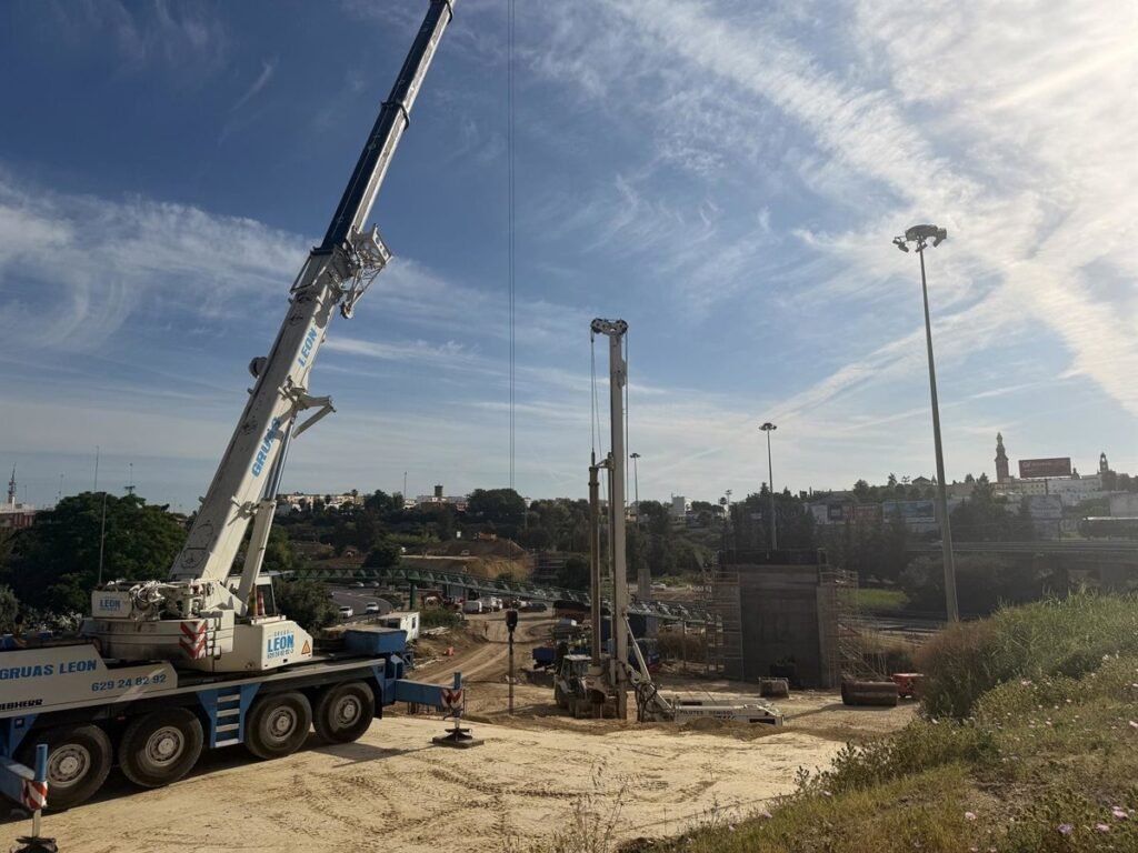 Cortes-nocturnos-en-carreteras-del-Aljarafe-por-obras-del-BUS-VAO.jpg