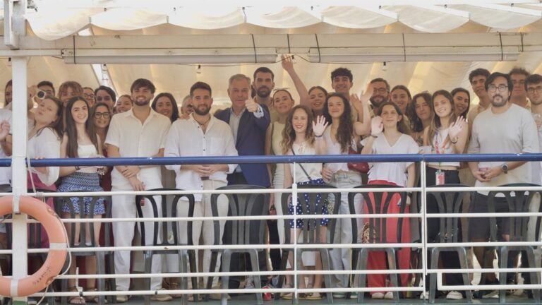 El-alcalde-de-Sevilla-agradece-labor-ejemplar-de-voluntarios-en.jpg