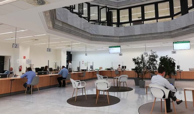 Sede de la Agencia Tributaria de Andalucía en Sevilla.