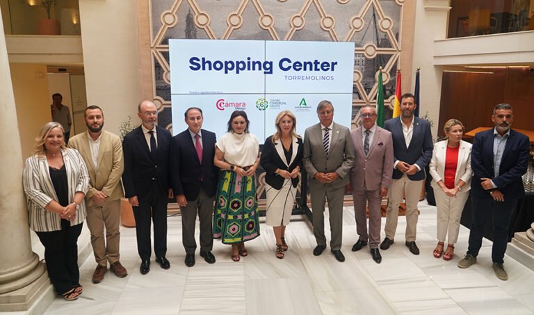 Carolina España ha asistido a la presentación del Shopping Center de Torremolinos, donde ha avanzado los últimos datos de Confianza empresarial en Andalucía recientemente publicados.