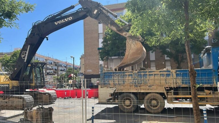 PSOE-critica-nefasta-planificacion-municipal-por-reasfaltado-levantado-en-10.jpg