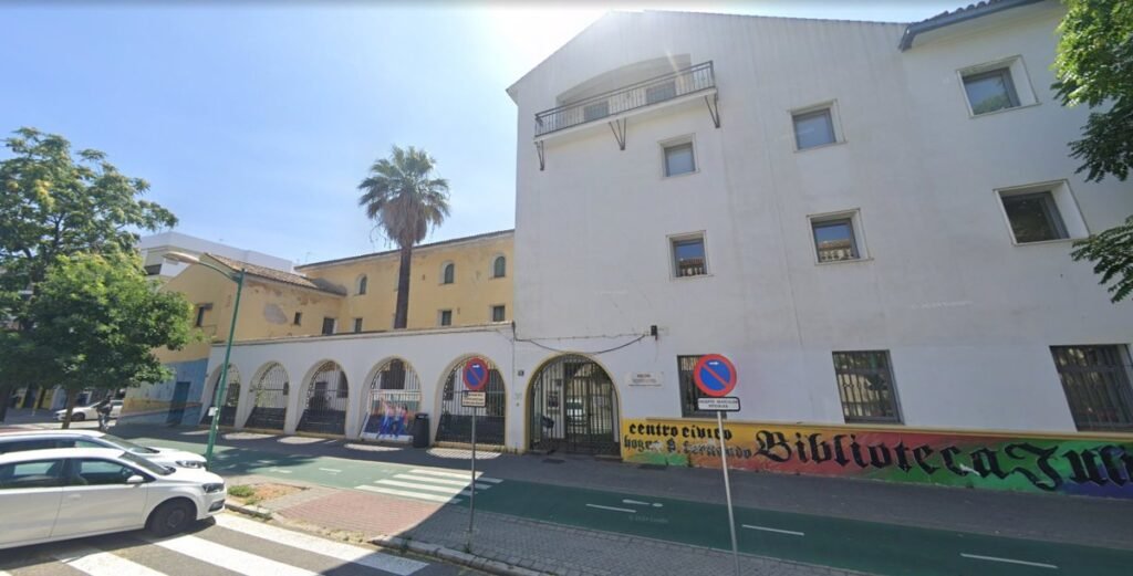El-PSOE-urge-reactivar-obras-de-reurbanizacion-en-el-Hogar.jpg