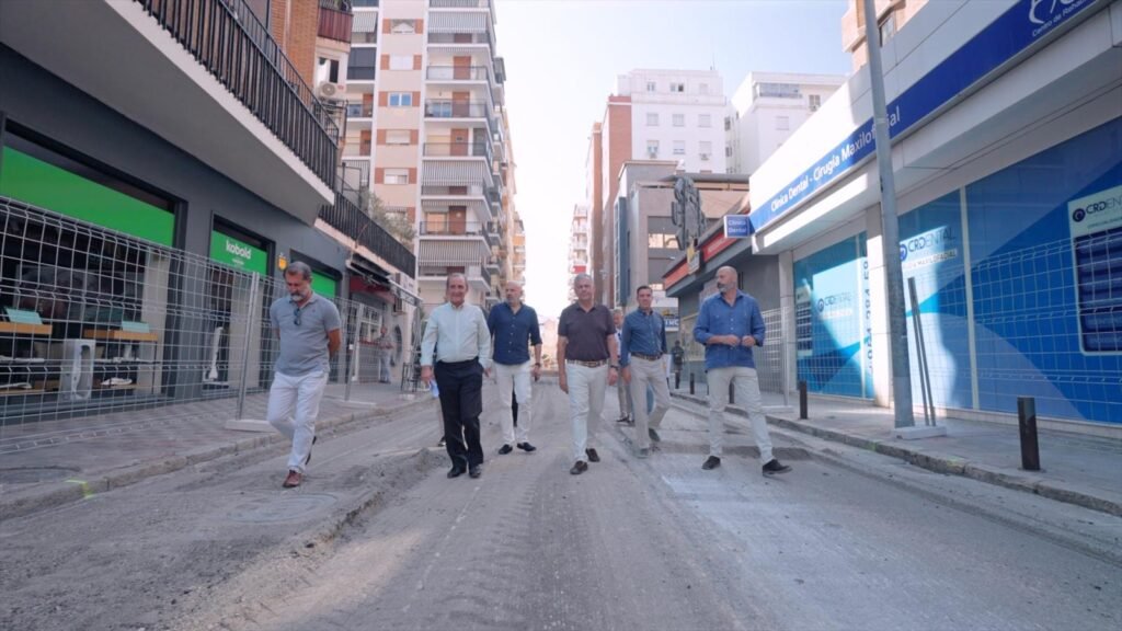 El-alcalde-Sanz-supervisa-inicio-obras-en-Pages-del-CorroembedhttpswwwyoutubecomwatchvShigdNWbOfYembed.jpeg