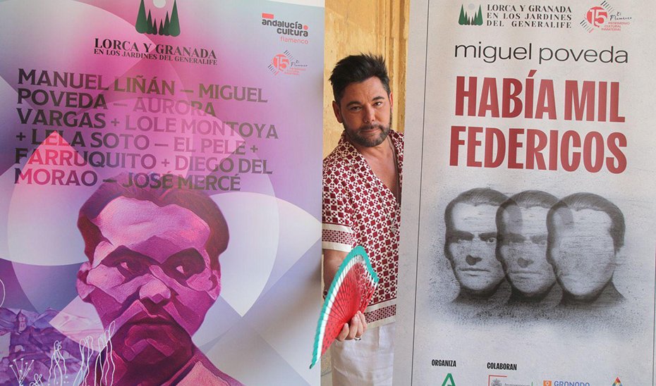 Miguel Poveda ha presentado en el palacio de Carlos V de la Alhambra su último espectáculo u0027Había mil Federicosu0027.