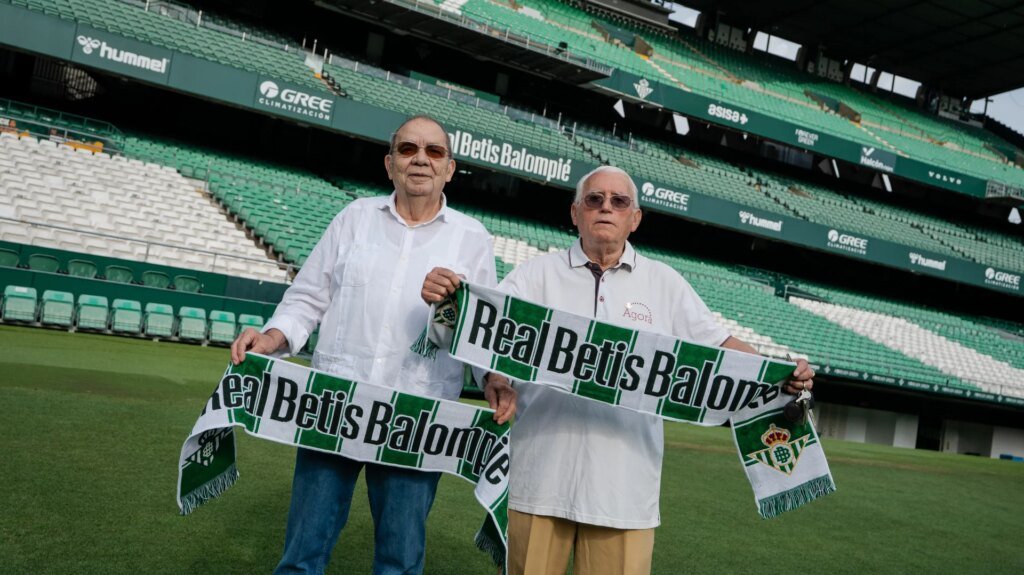El-Real-Betis-Balompie-y-su-Fundacion-rinden-homenaje-a.jpg