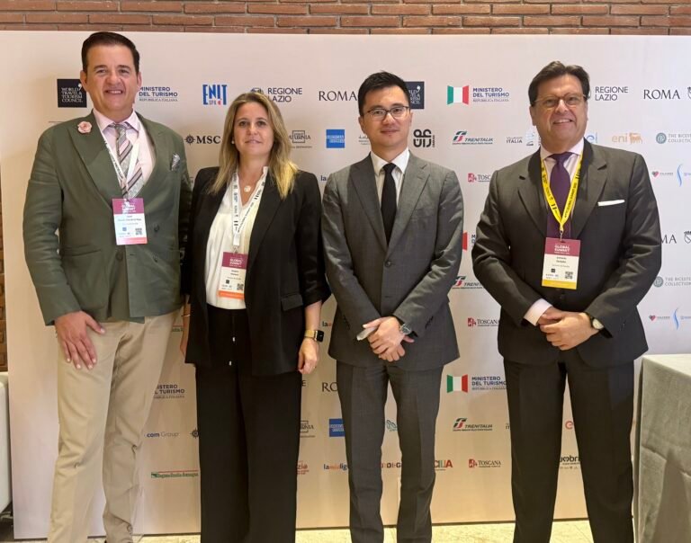 Sevilla-fortalece-su-proyeccion-internacional-con-Tripcom-en-la-Cumbre.jpeg