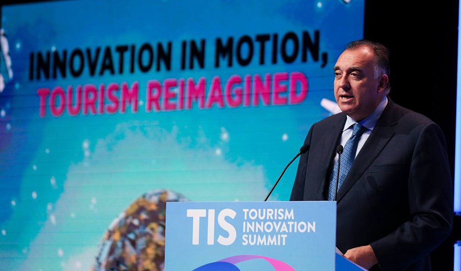 Arturo Bernal interviene en la inauguración de la nueva edición de Tourism Innovation Summit en Sevilla.