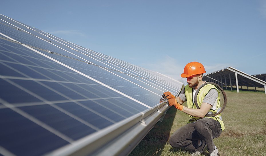 Instalación de placas fotovoltaicas.
