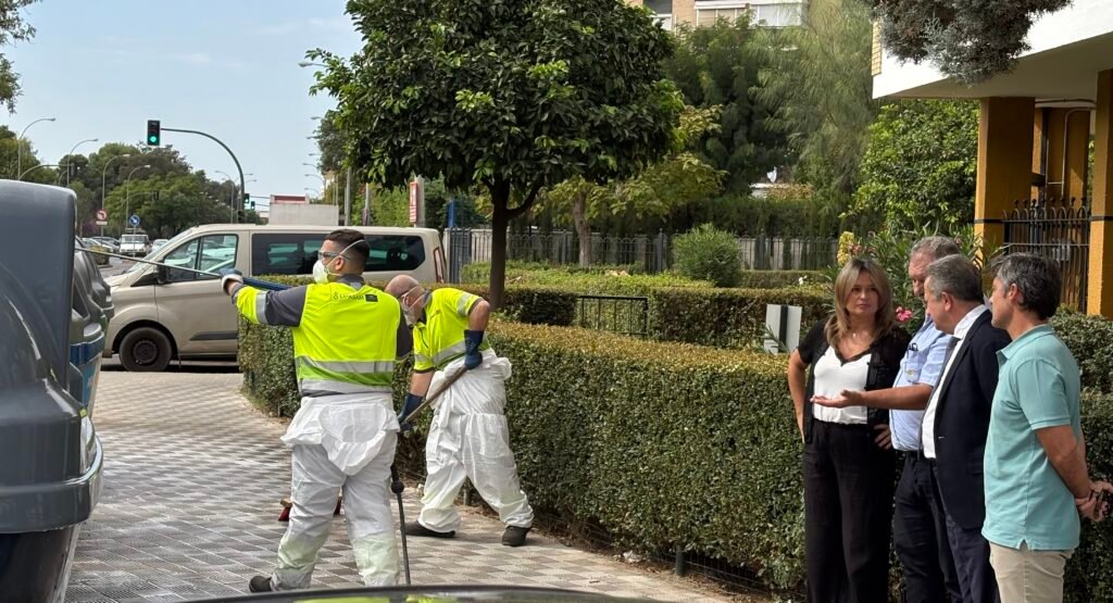Lipasam-amplia-servicio-de-limpieza-de-contenedores-en-Sevilla.jpeg