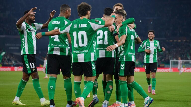 El-Real-Betis-derrota-al-Olympique-de-Lyon-2-0-en.jpg