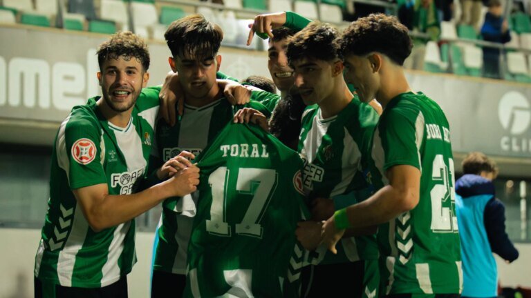 El-Betis-Deportivo-remonta-y-vence-al-Alcorcon-en-casa.jpg