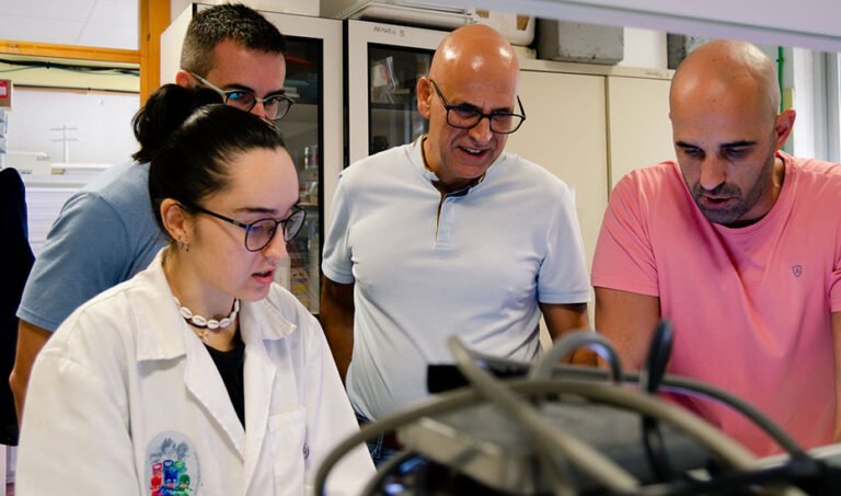 Grupo de investigación de la Universidad de Almería que ha obtenido microcápsulas procedentes de descartes pesqueros.