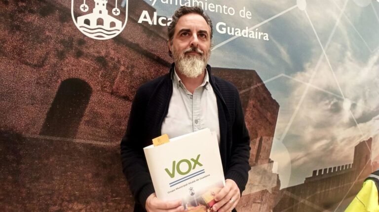 Vox-solicitara-al-Ayuntamiento-de-Alcala-Sevilla-que-las-mociones.jpg