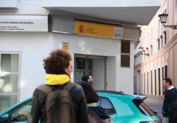 CCOO-advierte-que-la-subida-del-paro-en-Sevilla-evidencia.jpg