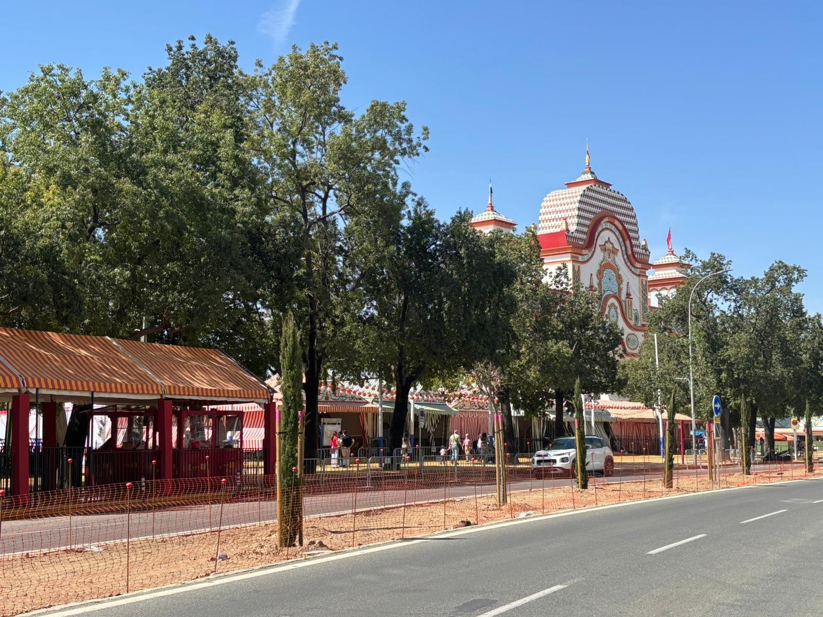 Avanzan-las-obras-de-restauracion-paisajistica-en-la-avenida-Presidente.jpeg