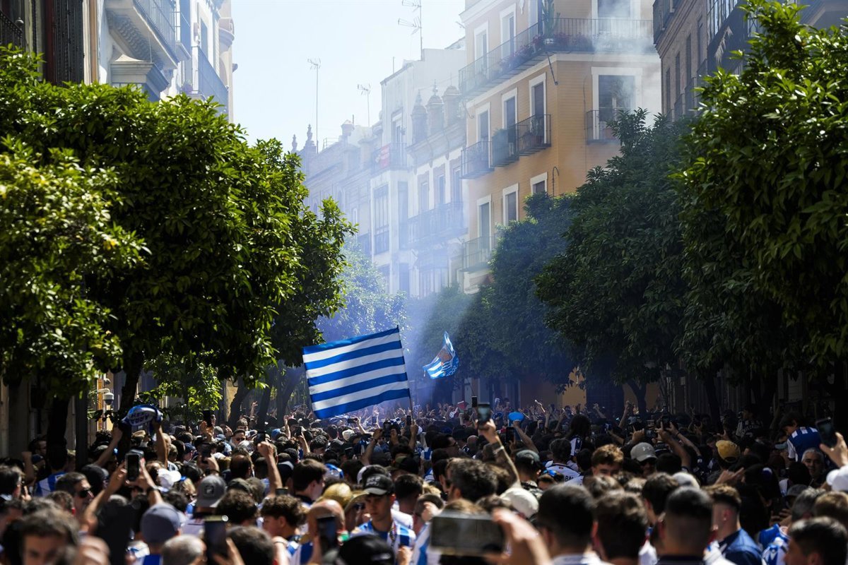 El-PSOE-critica-la-celebracion-de-la-Copa-del-Rey.jpg