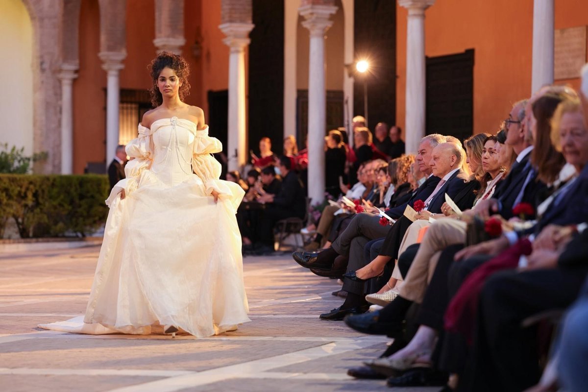 Desfile-Carolus-en-el-Alcazar-por-el-V-Centenario-de.jpg